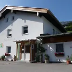 Ferienwohnungen Haus Kunterbunt